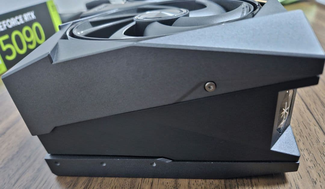 グラフィックボード・グラボ・ビデオカード GeForce RTX 5090 MSI SUPRIM