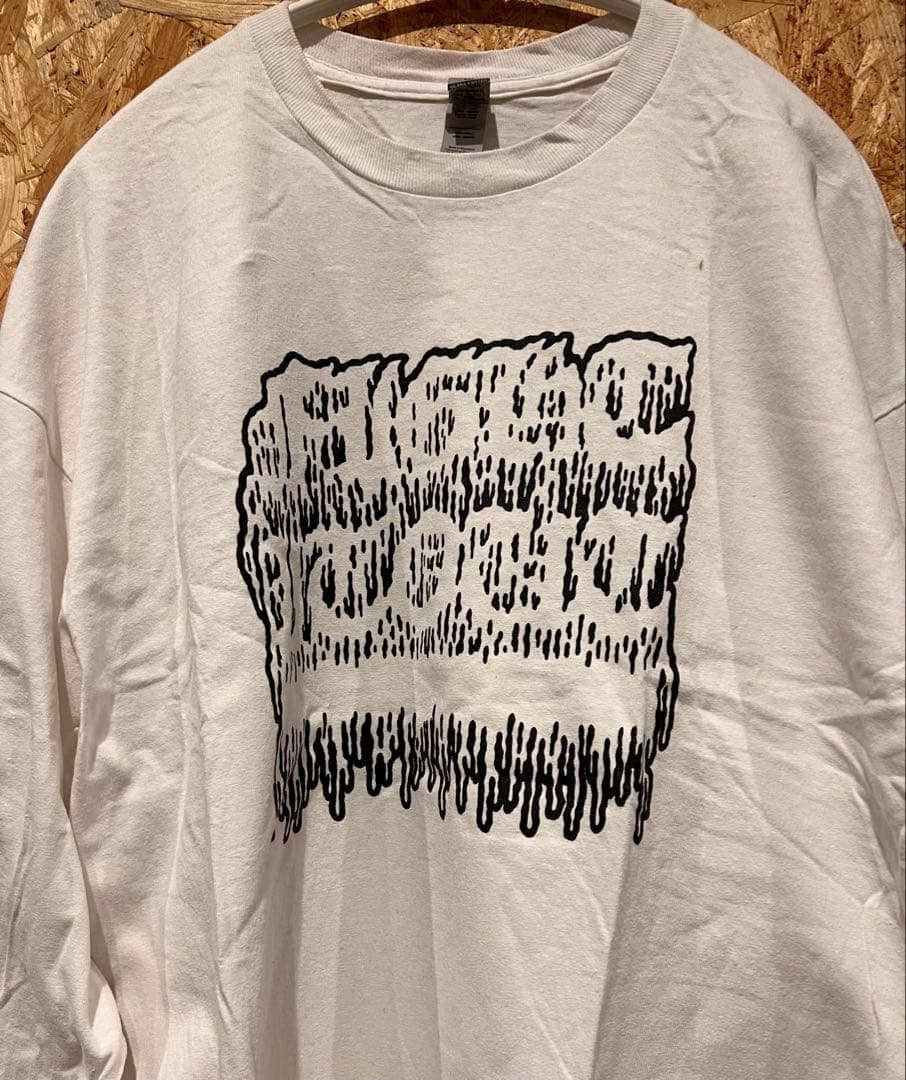 FIGHT IT OUT Tシャツ ロンT