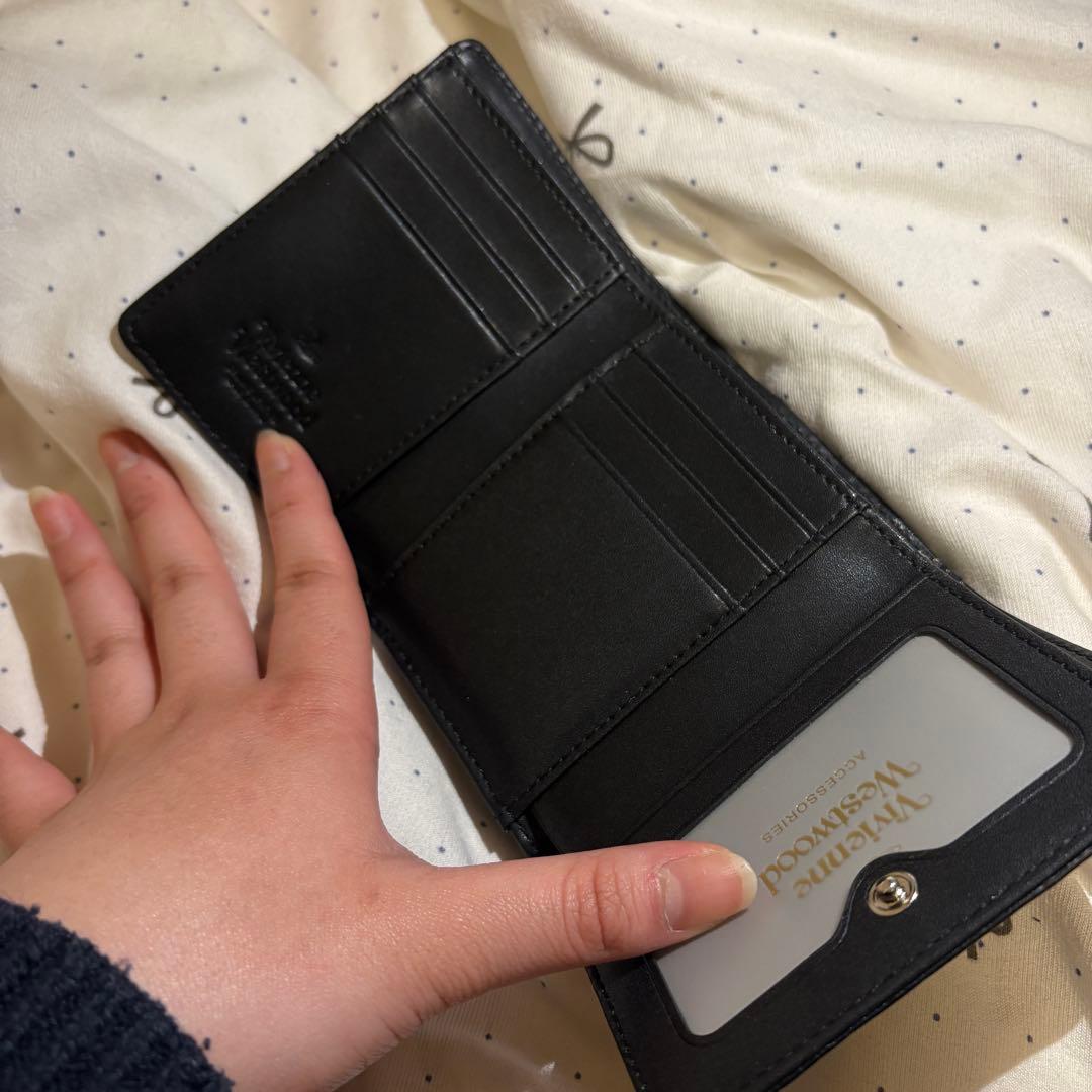 Vivienne Westwood 三つ折り財布 黒 オーブロゴ 美品 ♡