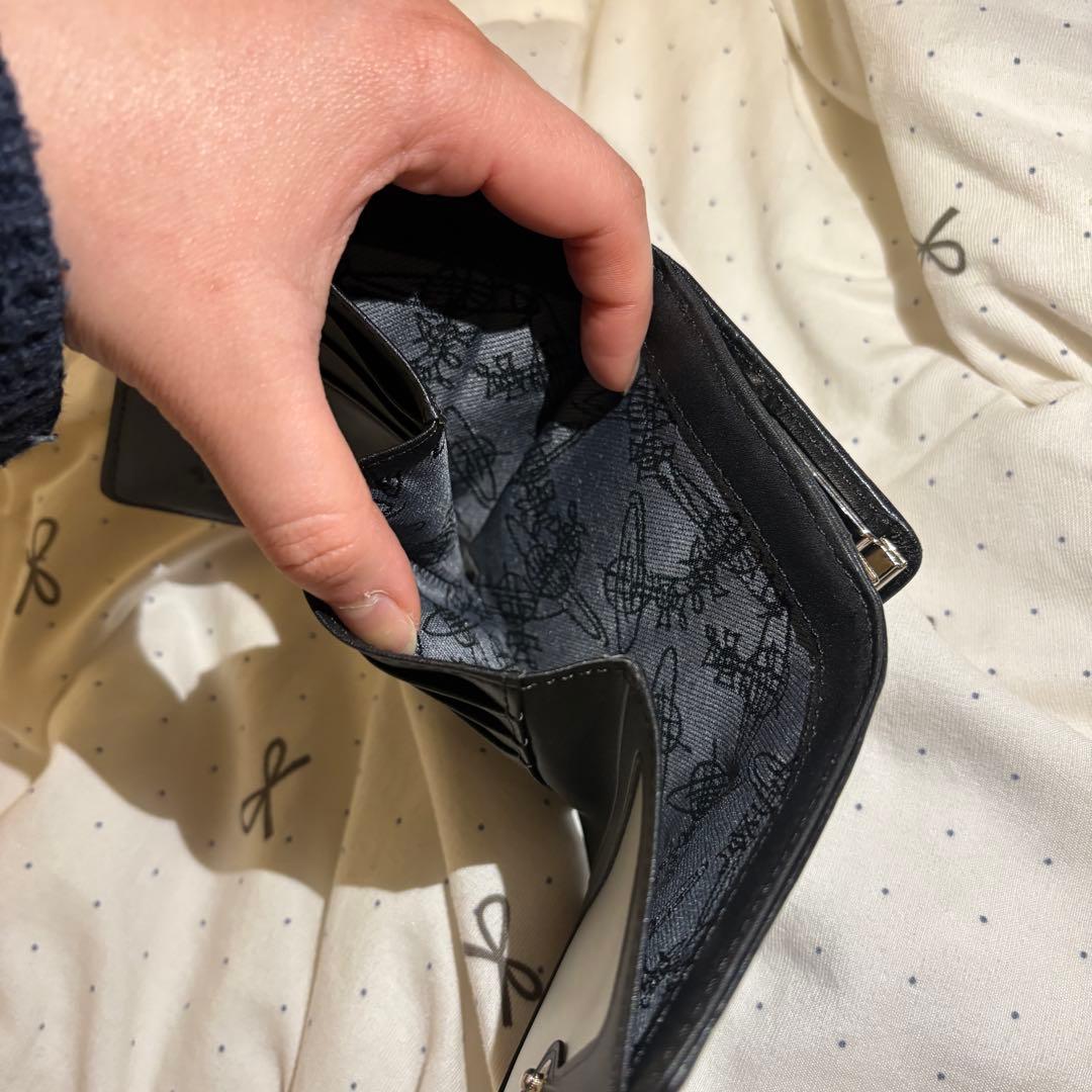Vivienne Westwood 三つ折り財布 黒 オーブロゴ 美品 ♡