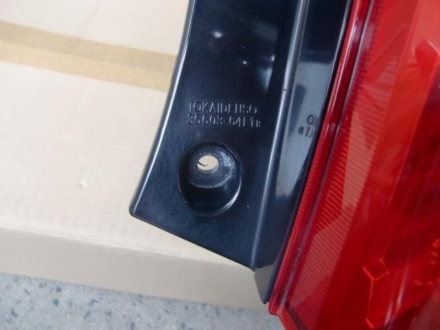 Aug．　アルトエコ　HA35S　右テールランプ