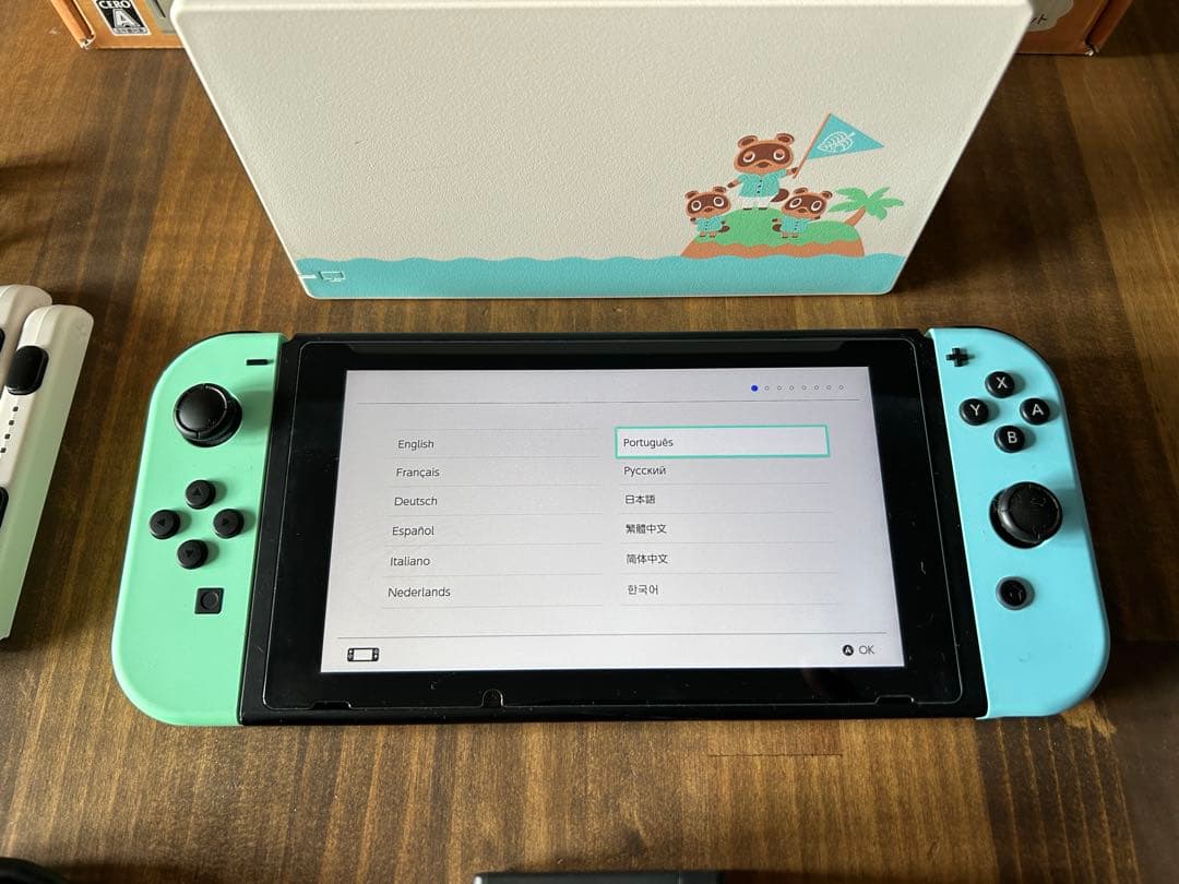 美品　Nintendo Switch あつまれどうぶつの森仕様