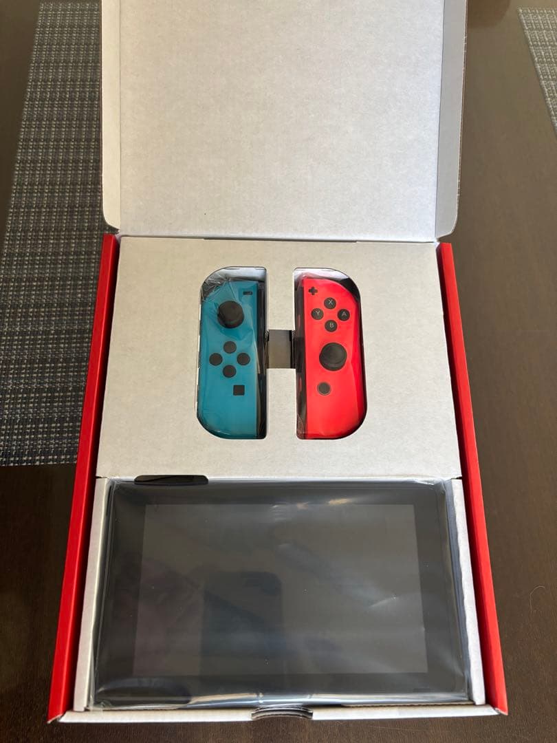 Switch Nintendo Switch 本体　新品未使用