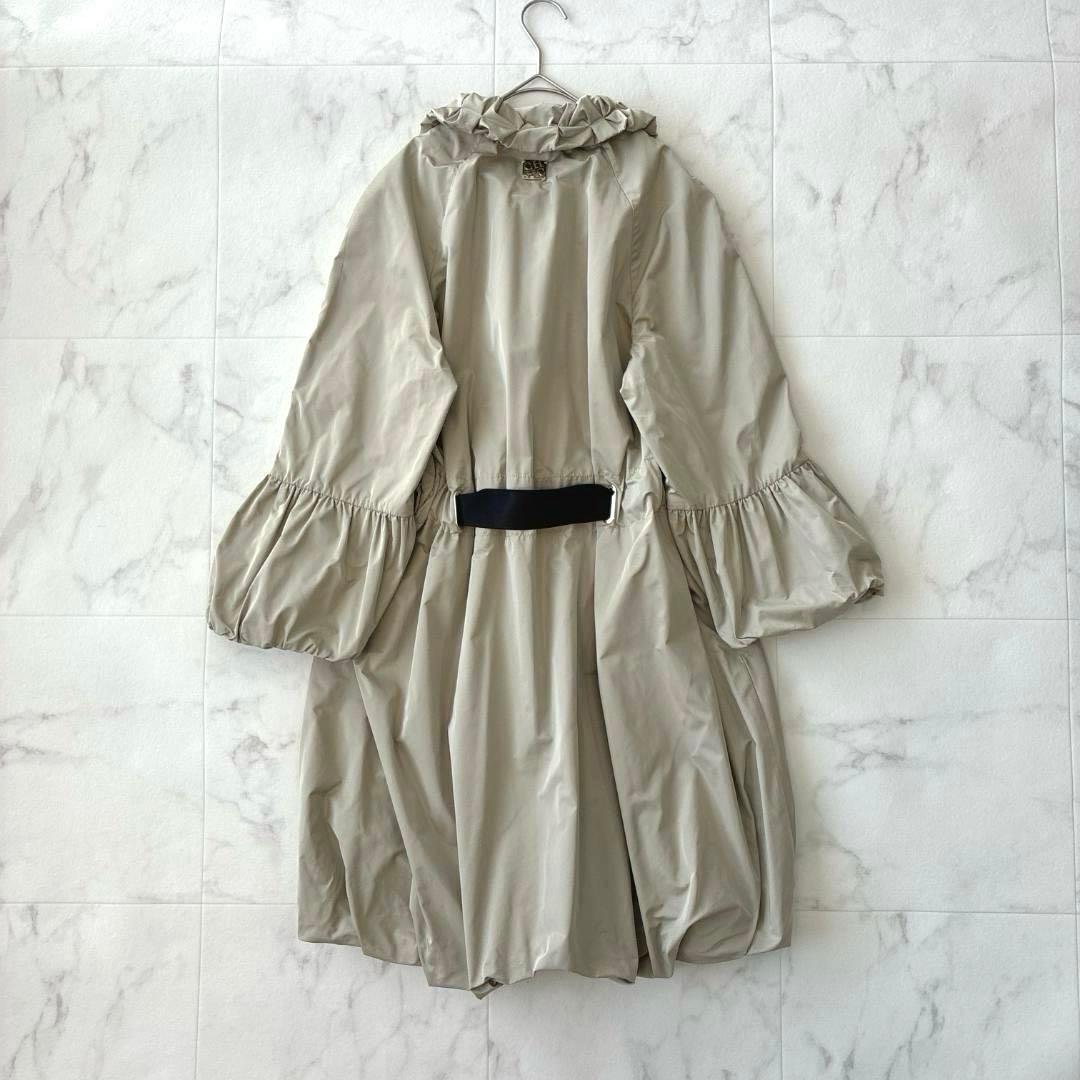 美品 CH CAROLINA HERRERA バルーンコート M相当 リボン