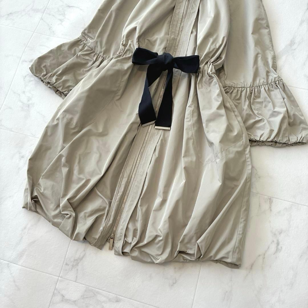 美品 CH CAROLINA HERRERA バルーンコート M相当 リボン