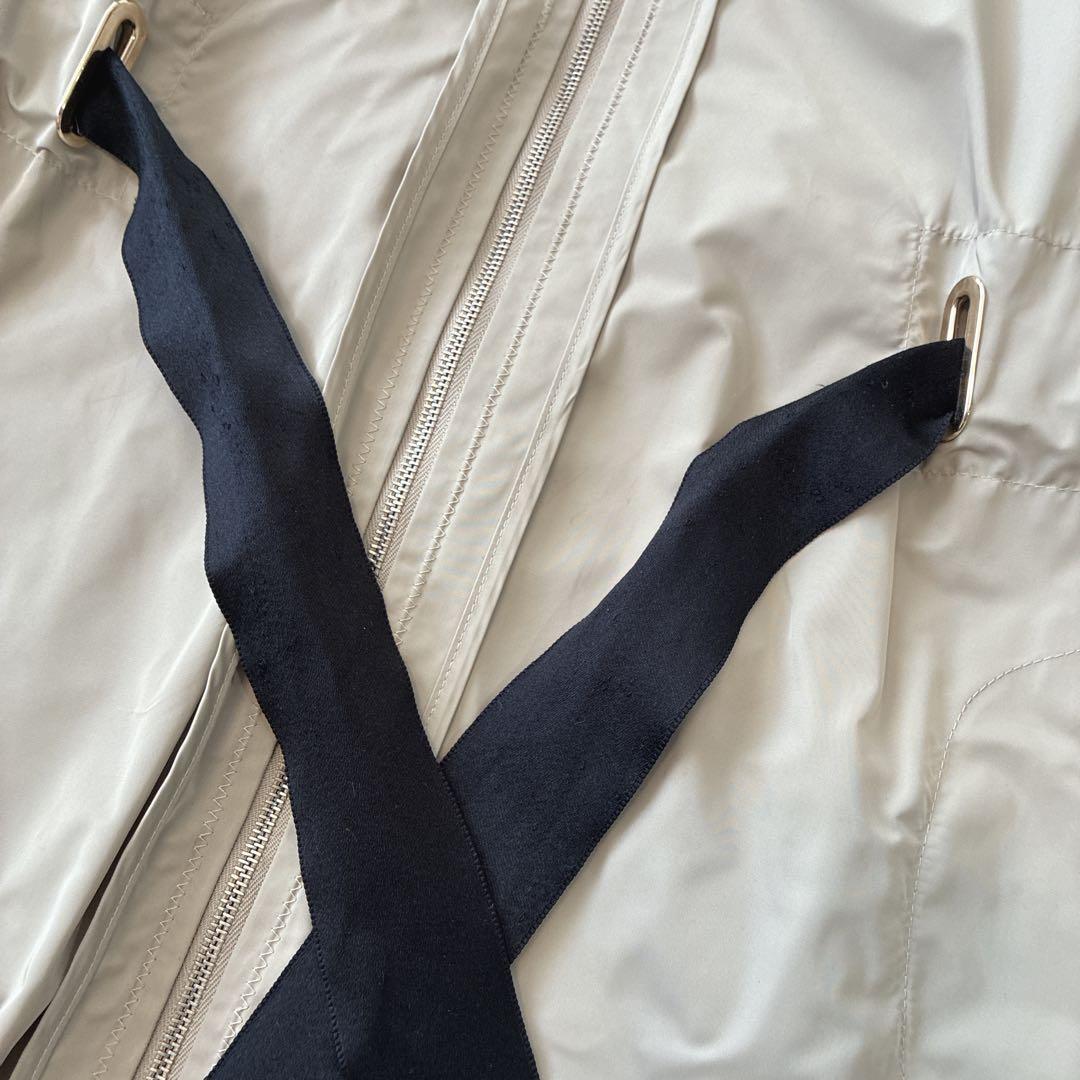 美品 CH CAROLINA HERRERA バルーンコート M相当 リボン