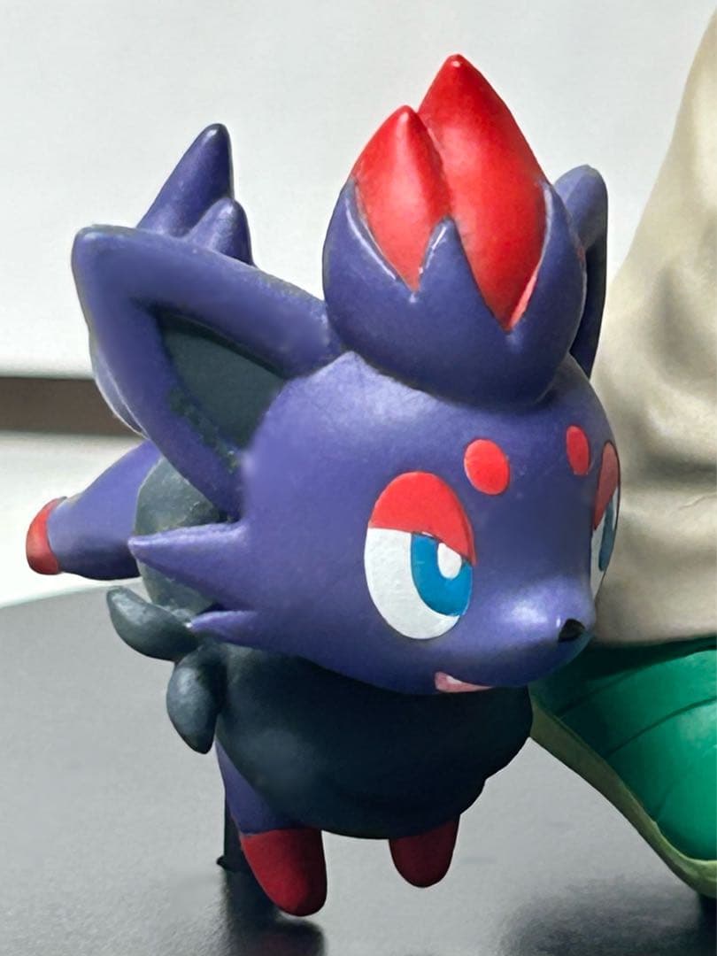 N ゾロア　ポケモン　プライズフィギュア