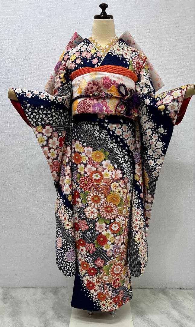 振り袖　フルセット　別誂長襦袢　金彩加工　刺繍入り　成人式　紺色　856