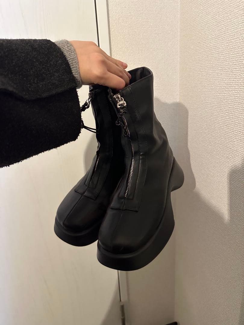 靴 knuthmarf front zip platform boots black