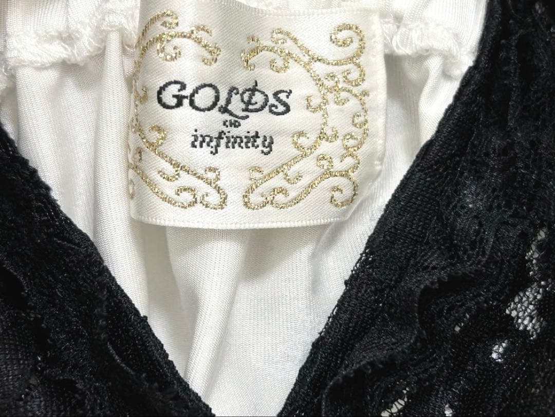 GOLDS♡レースリボン紐♡ホルターネック♡キャミトップス♡黒×白♡ブローチ無