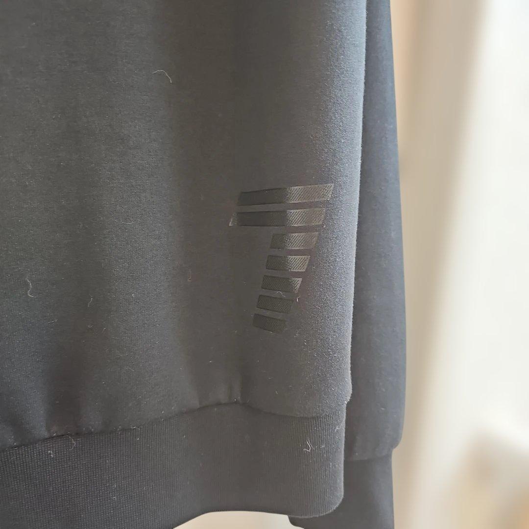 満月　EMPORIO ARMANI EA7　ジップアップスウェットシャツ