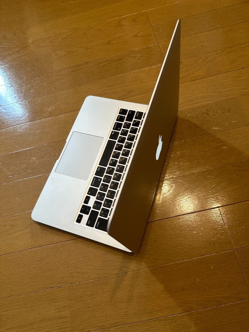 中古MacBook Pro パスワード分からず開けないPC本体