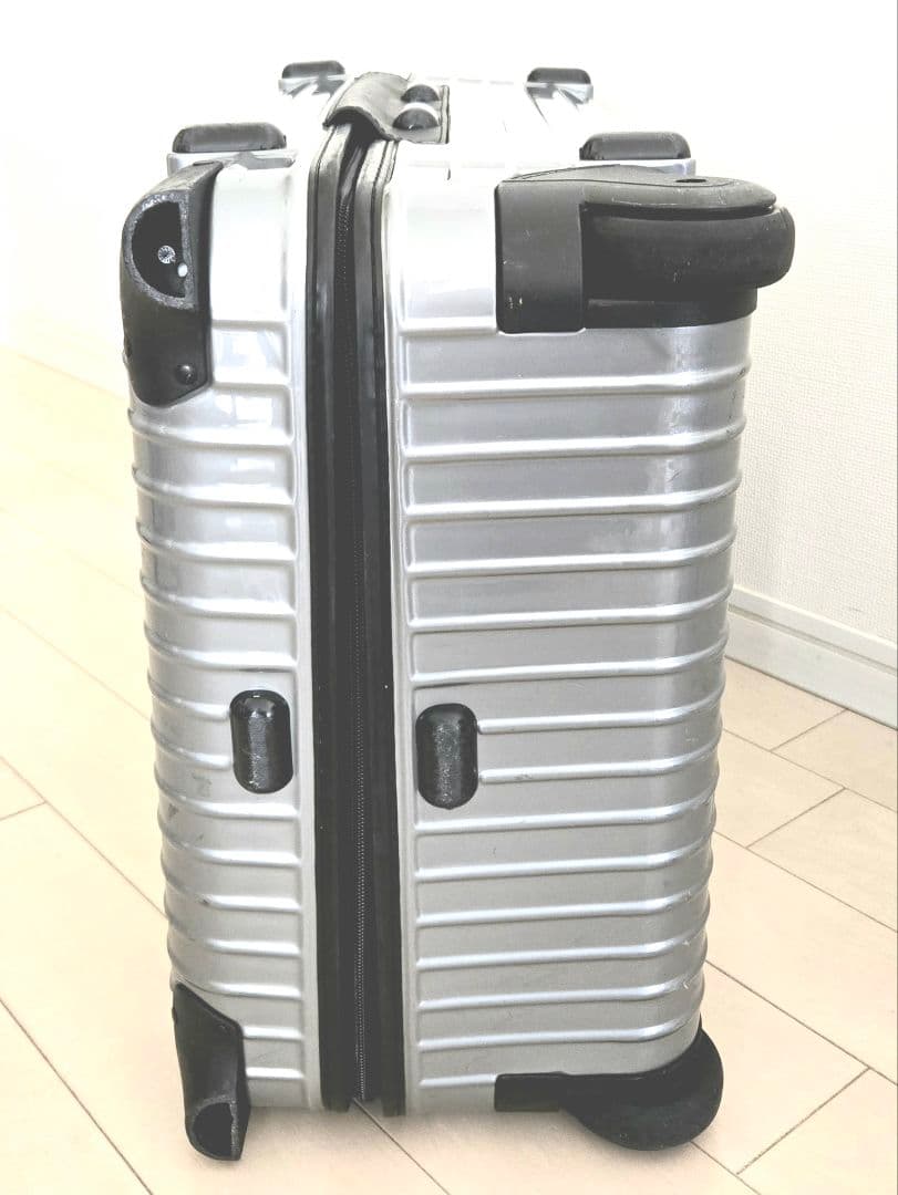 リモワ サルサ 63L ポリカーボネート 2輪（ジャンク品）