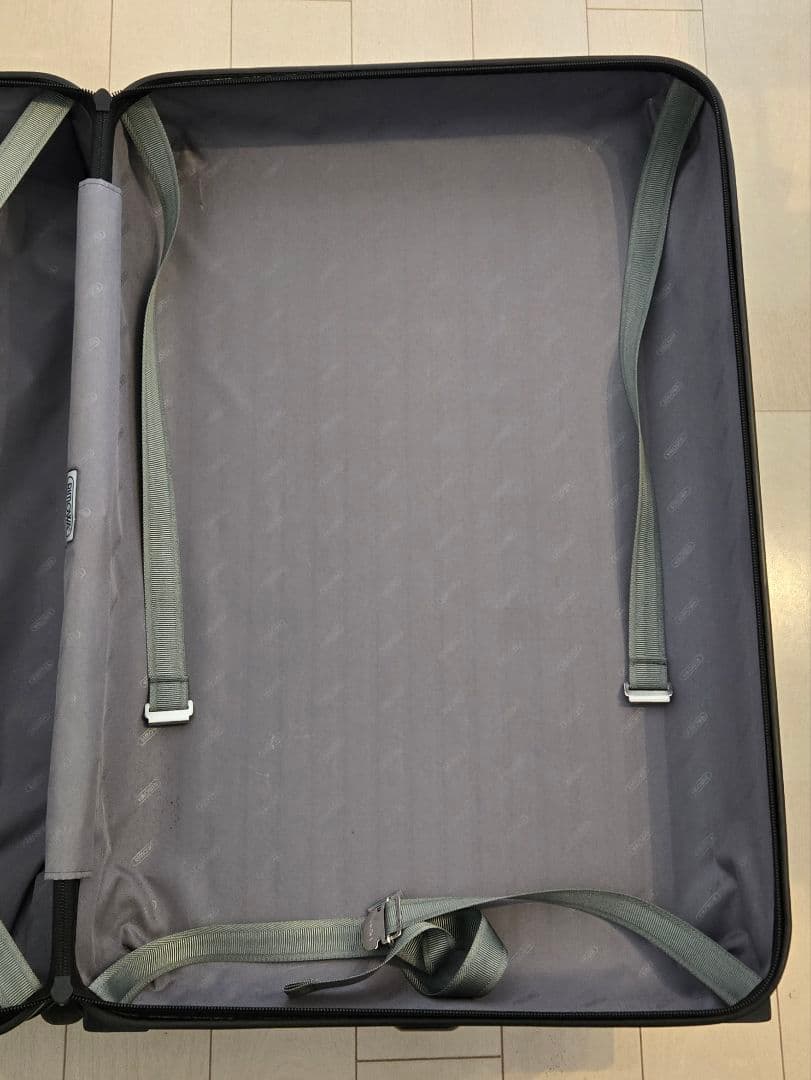 リモワ サルサ 63L ポリカーボネート 2輪（ジャンク品）