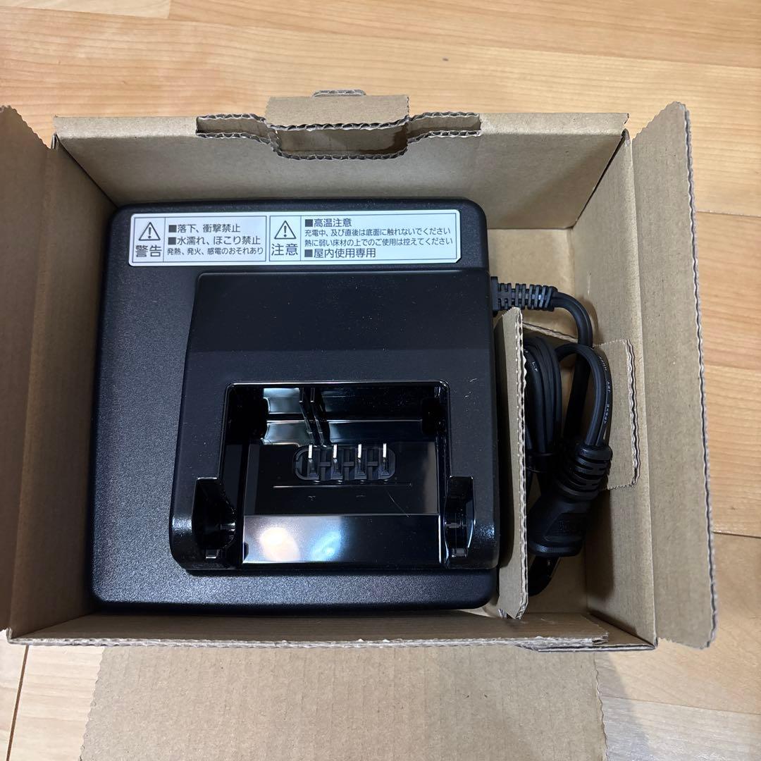 Panasonic NKJ075Z リチウムイオン充電器