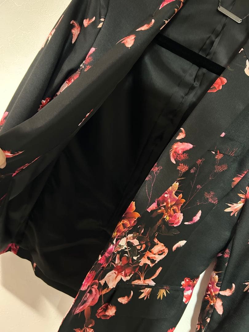 CIVARIZE 花柄 テーラード 44 美品 総柄 細身 人気