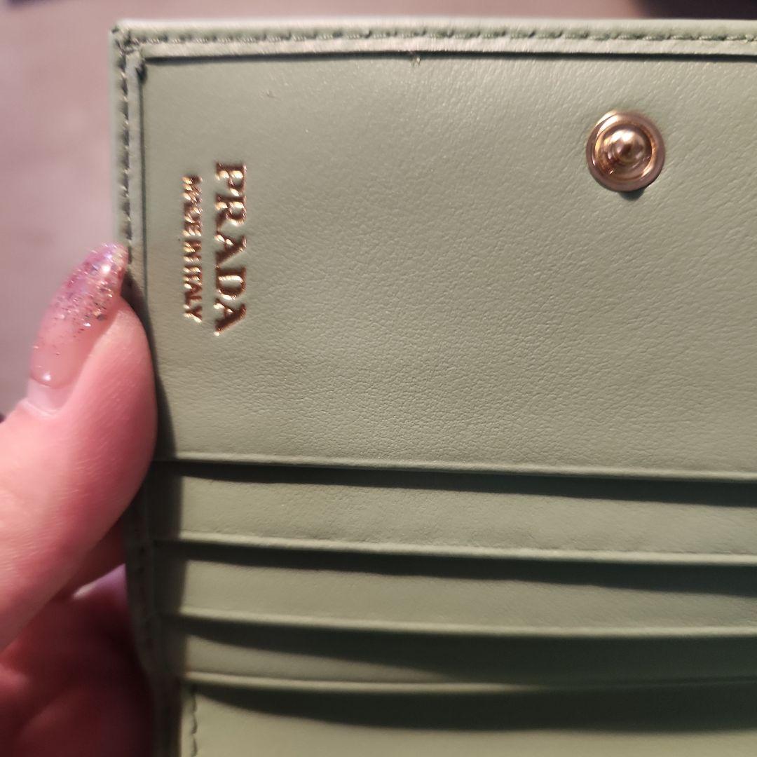 ⭐*︎様 本日23時までの価格PRADA 二つ折り財布 ミントグリーン