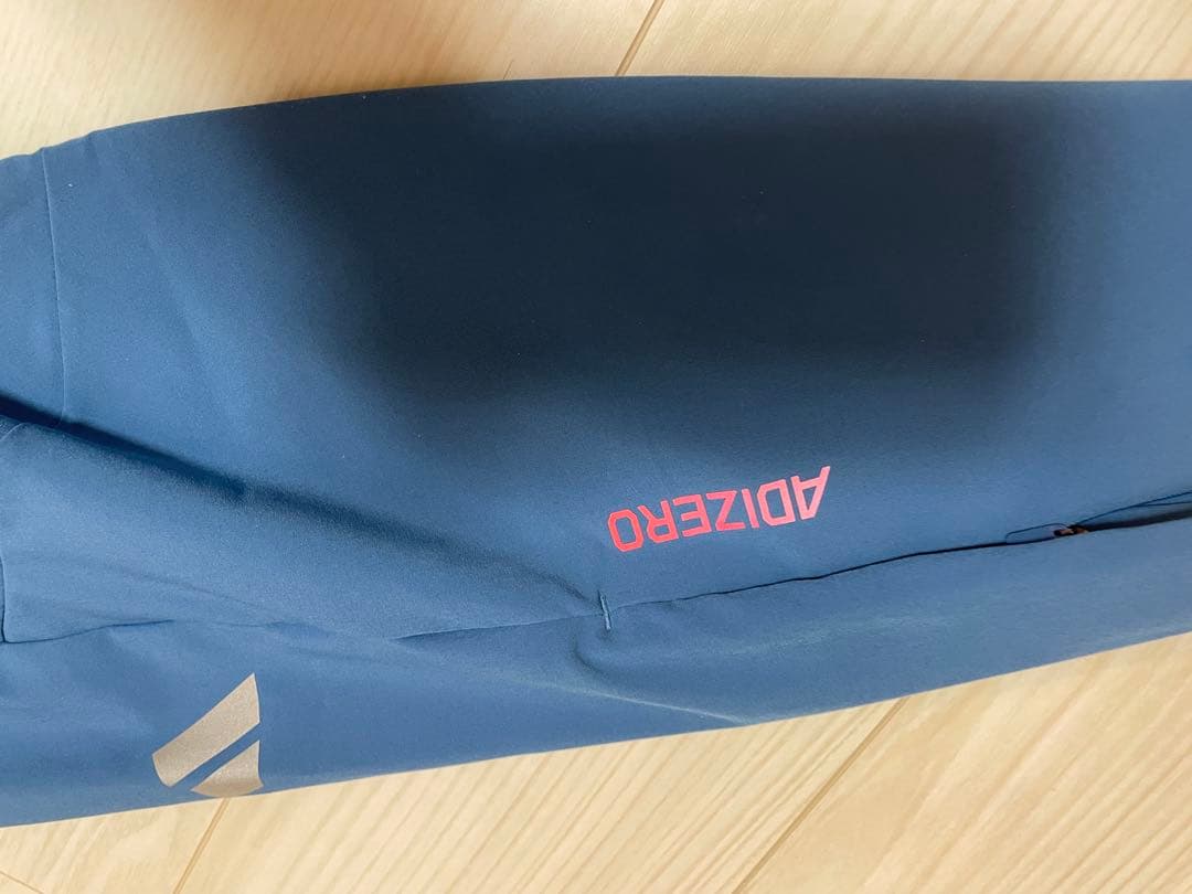 【上下セット】adidas アディゼロ駅伝ランニングウェア　セットアップ