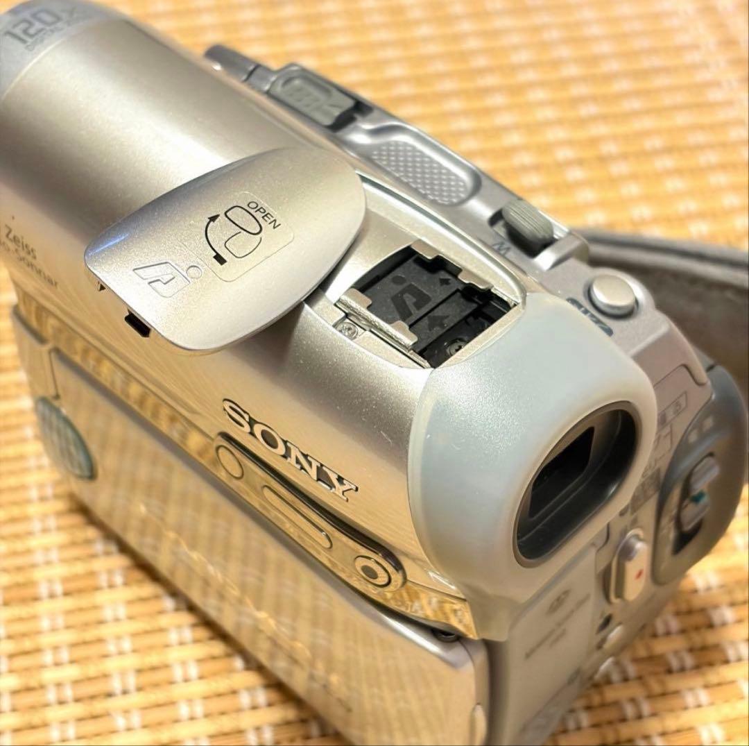 ジャンク品　miniDV対応　SONY　HANDYCAM　DCR-HC90