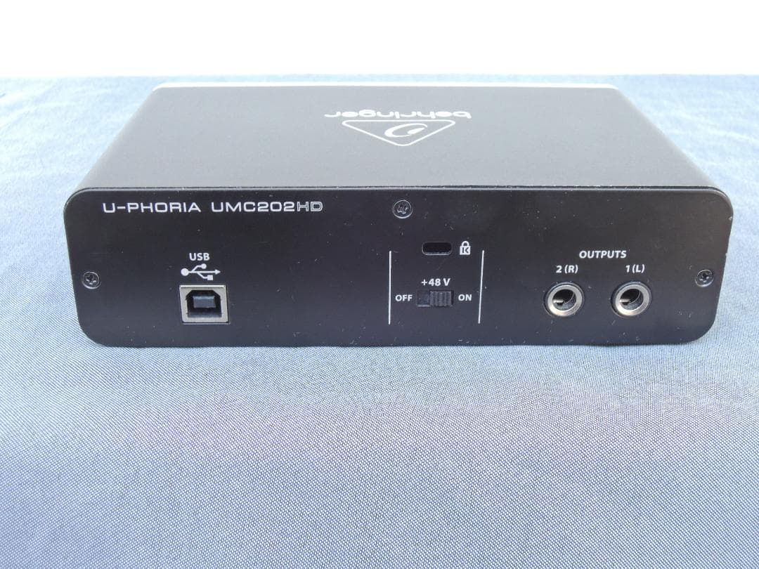 N646△BEHRINGER U-PHORIA UMC202HD ベリンガー