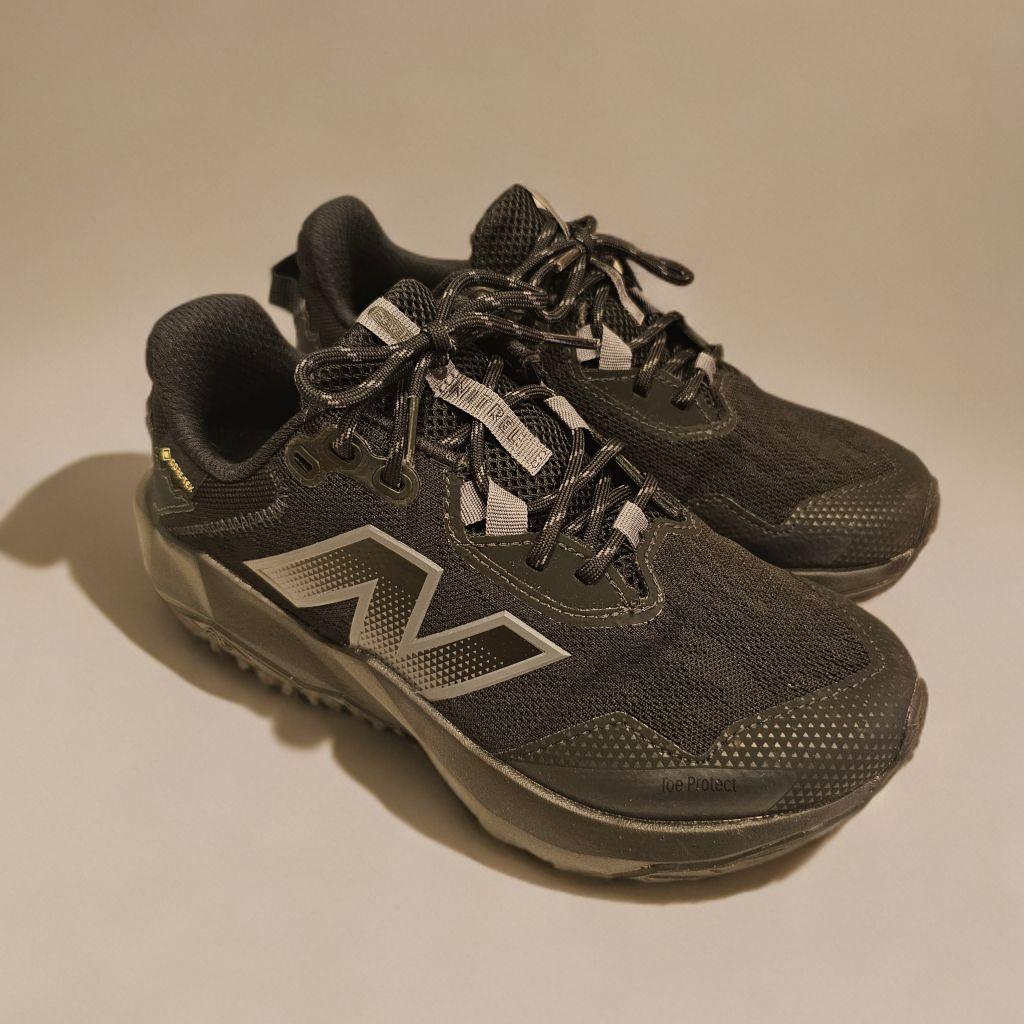 【極美品】New Balance GORE-TEX 23cm 防水スニーカー