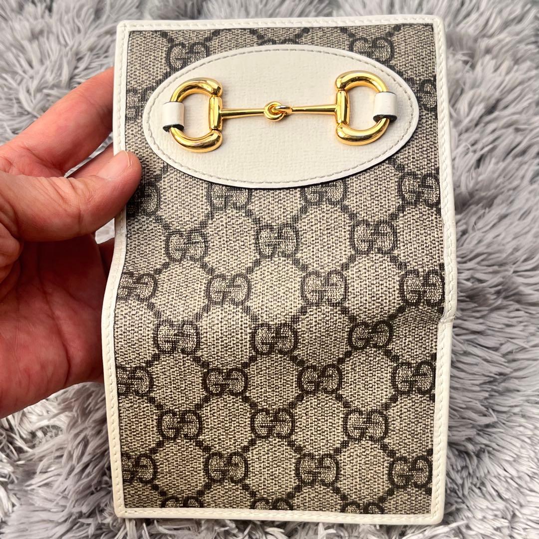 良品✨GUCCI GGスプリーム　ホワイト　折り財布　 ホースビット　レディース