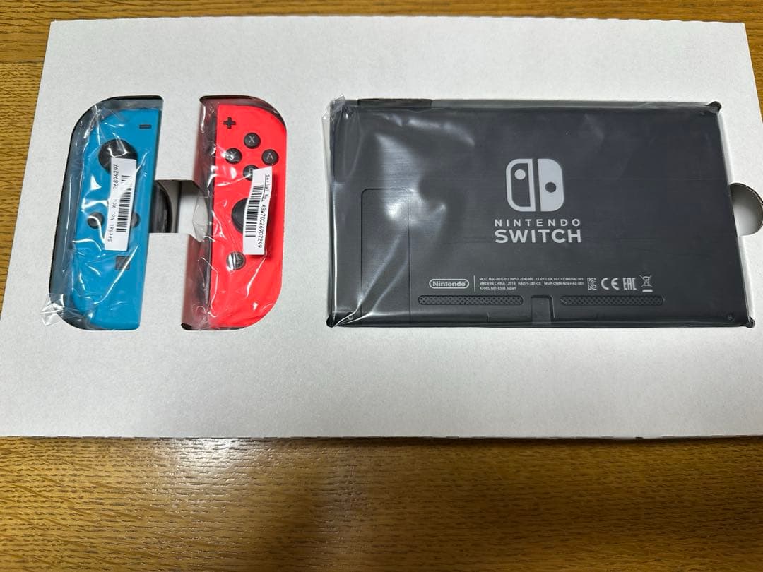 Nintendo Switch 青/赤 ジョイコン付き 外箱あり