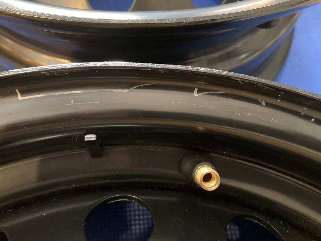 15インチ　未使用　ハイエース　新車外し　純正　鉄ホイール　ホイールカバー　4本