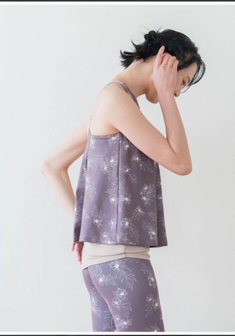 SUKALA　フラワープリント　Mサイズ　トップス　ピンクブラウン　美品