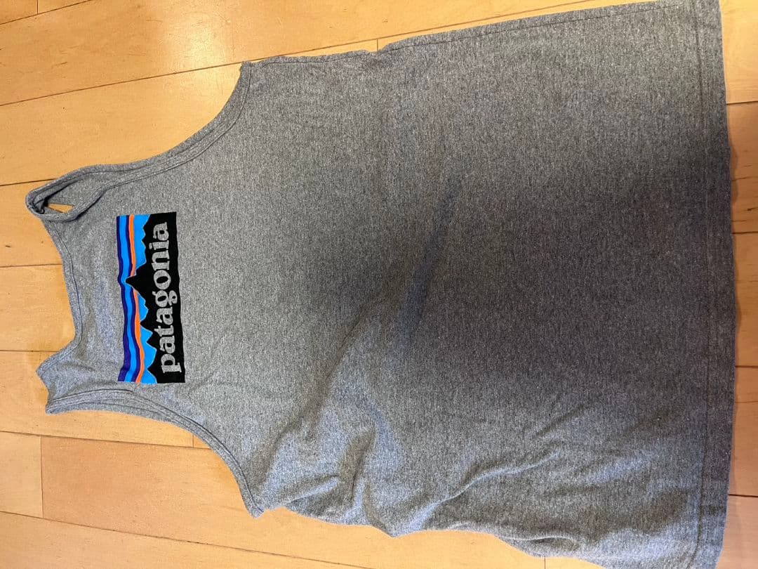 Patagonia タンクトップ 2枚セット（オレンジ・グレー）