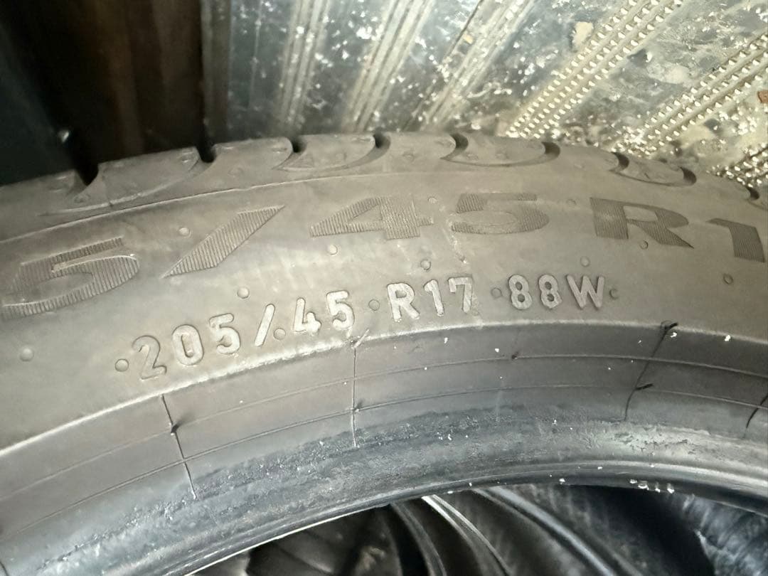 yasuピレリサマータイヤ205／45R17 88W