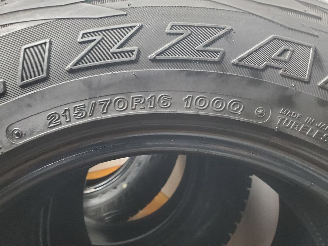 215/70R16 スタッドレス ブリヂストン DM-V1