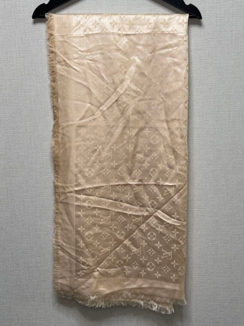 a*s様 美品 LOUIS VUITTON ベージュ シルク混合 ストール ロゴ