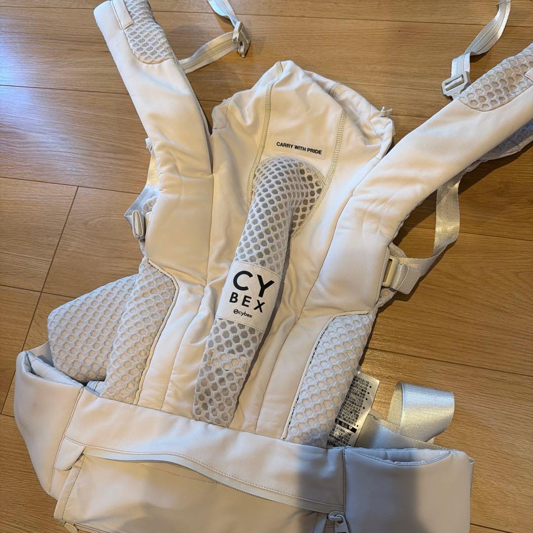 Cybex 抱っこ紐 ライトベージュ　サイベックス抱っこ紐　試着のみ