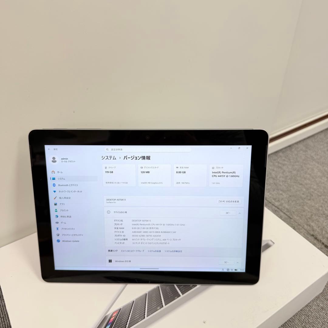Windowsタブレット本体 Microsoft Surface Go 8GB/128GB Windows11