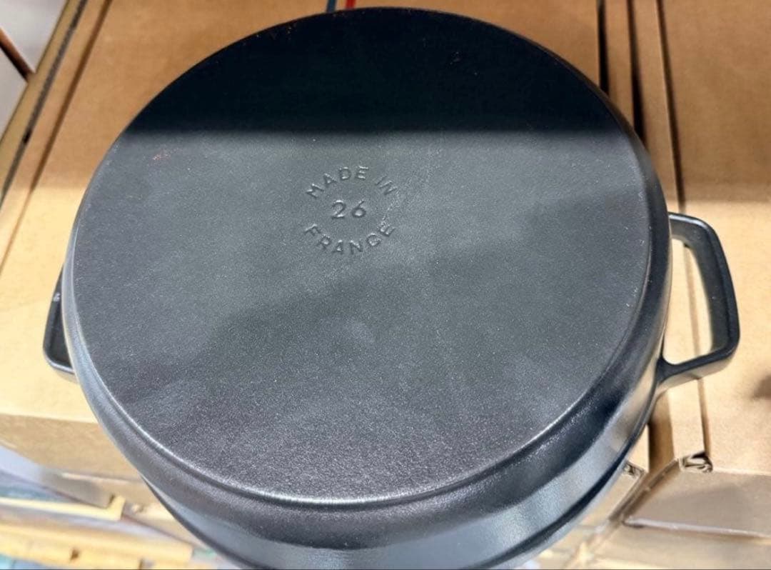 STAUB ストウブ　シャローココット　26cm 新品未開封　最安値　ブラック