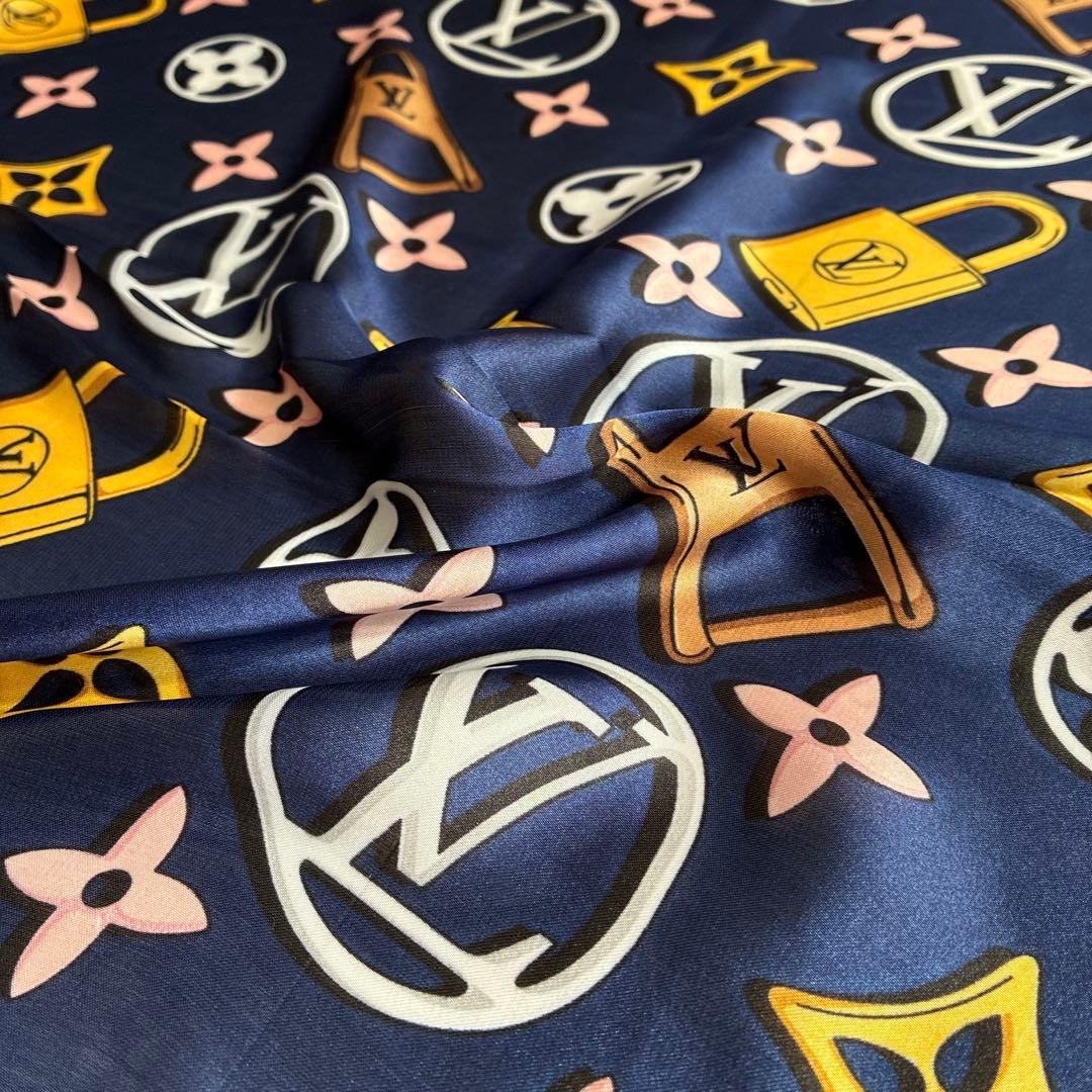 値引！ヴィトン LOUIS VUITTON 大判 ストール スカーフ ノベルティ