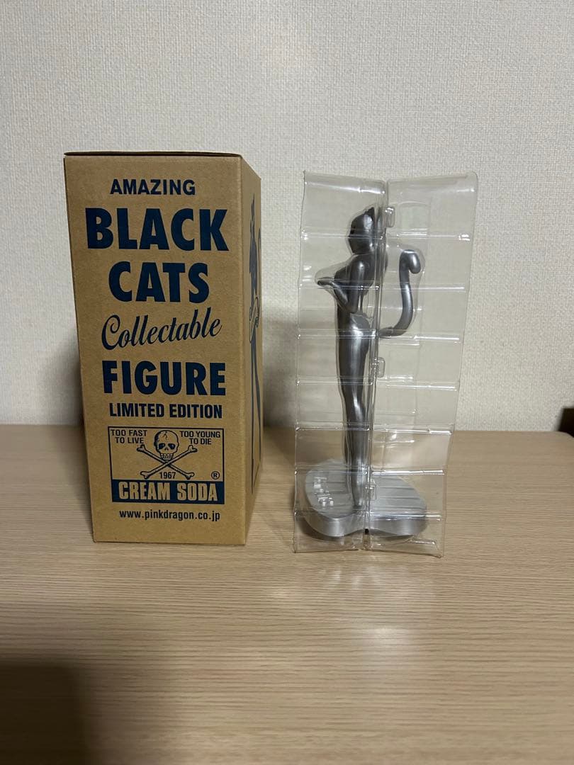 CREAM SODA★BLACK CATS★立ち猫フィギュア★新品★シルバー