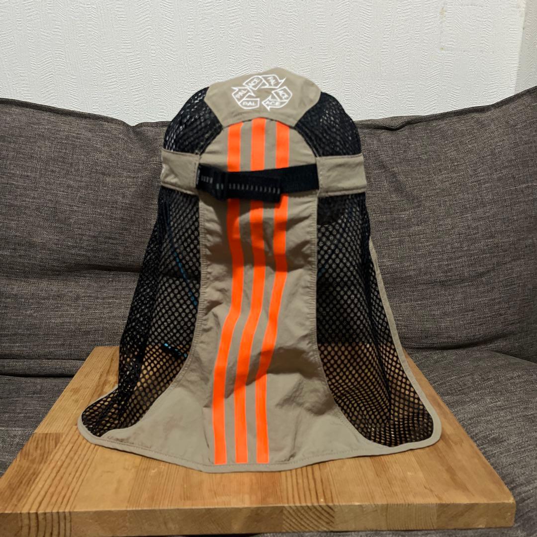 Palace Skateboards × adidas Natureキャップ