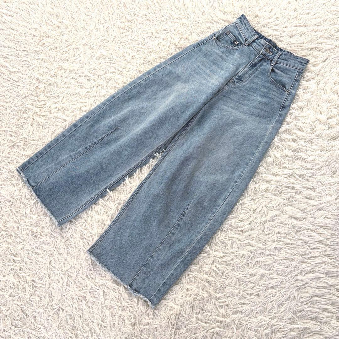 stola. ストラ 石川恋さん着用モデル カーブデニム webカタログ掲載