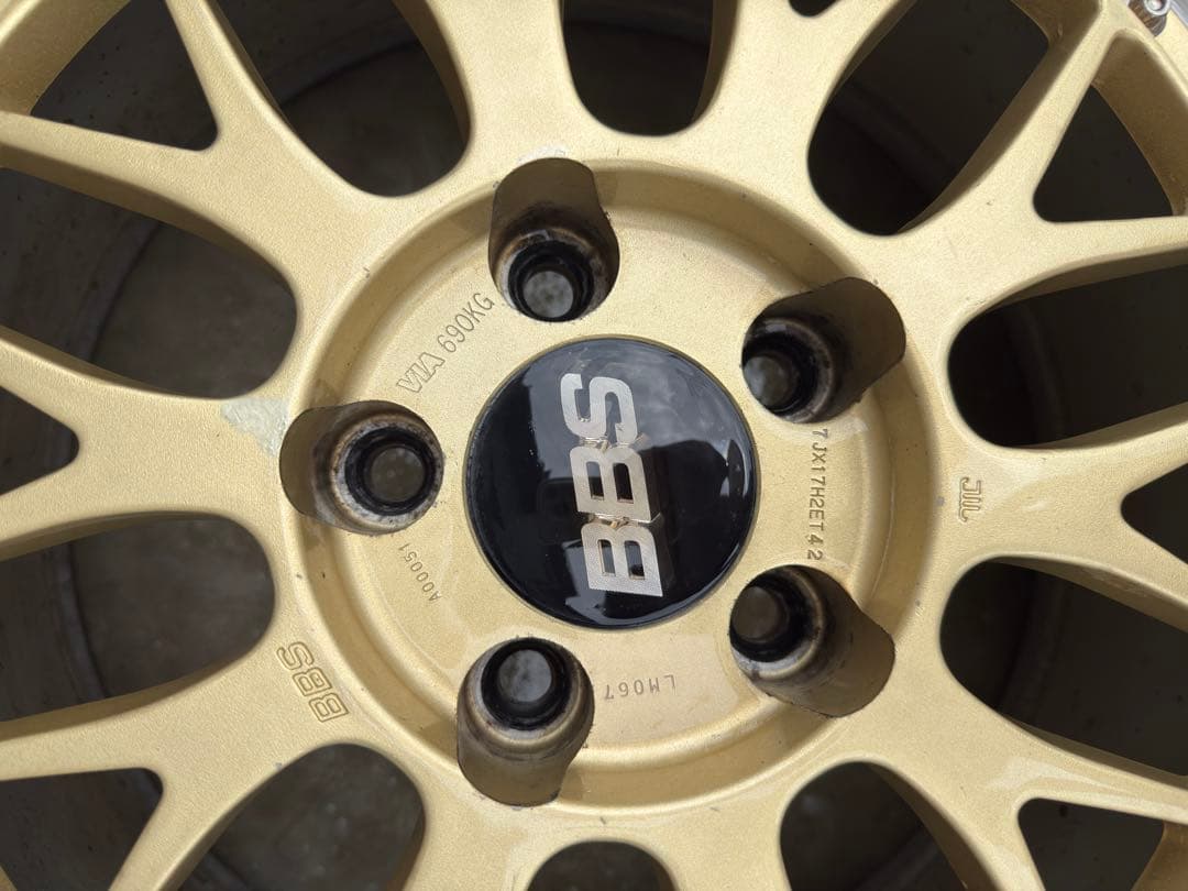 shin　BBS LM 067 ゴールド①