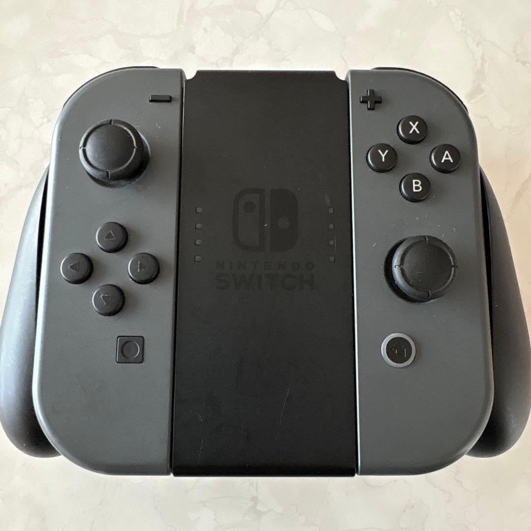 【美品】Nintendo Switch 本体【即発送】