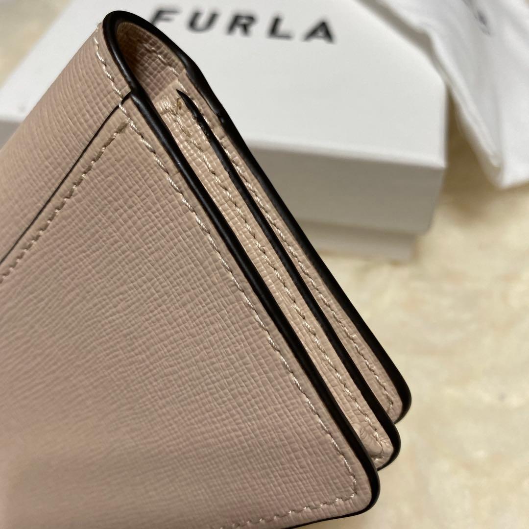 美品　フルラ　Furla　名刺入れ　カード/パスケース　レザー