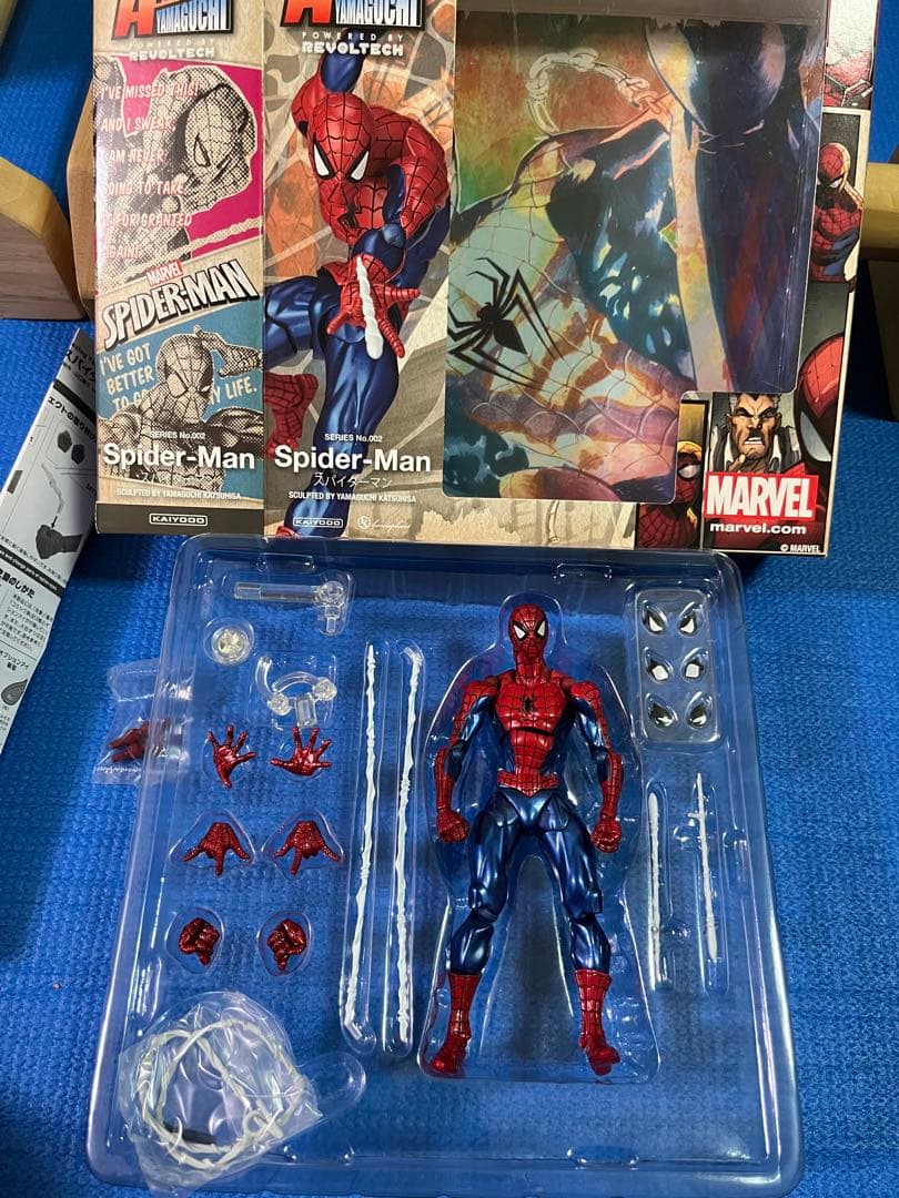 リボルテック スパイダーマン フィギュア