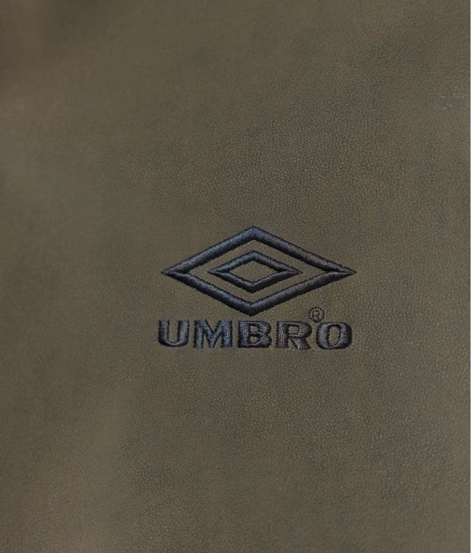モ*︎様 SALE✨　UMBRO/アンブロ　スタンドカラー ブルゾン
