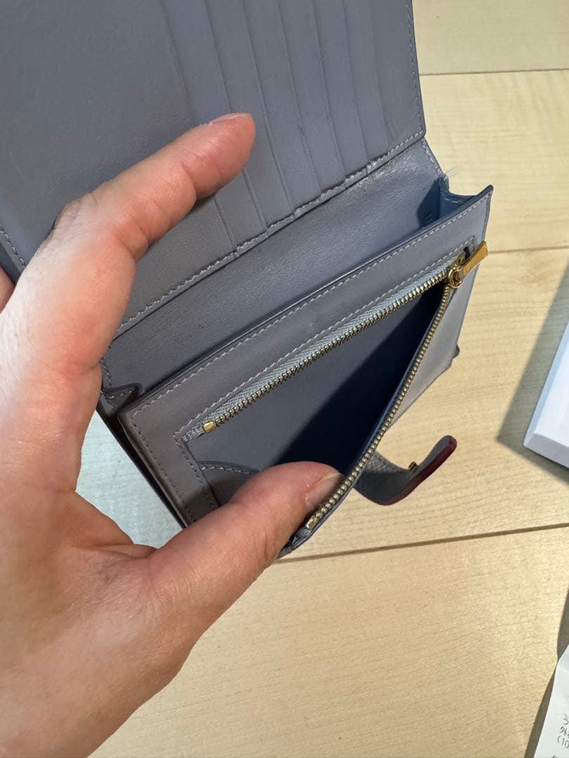 CELINE♡ミディアム二つ折りウォレット　限定色