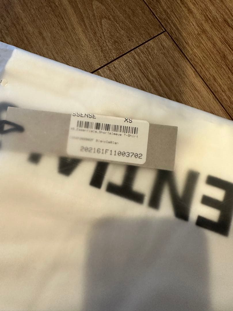 新品未使用 ESSENTIALS ホワイト Tシャツ XS