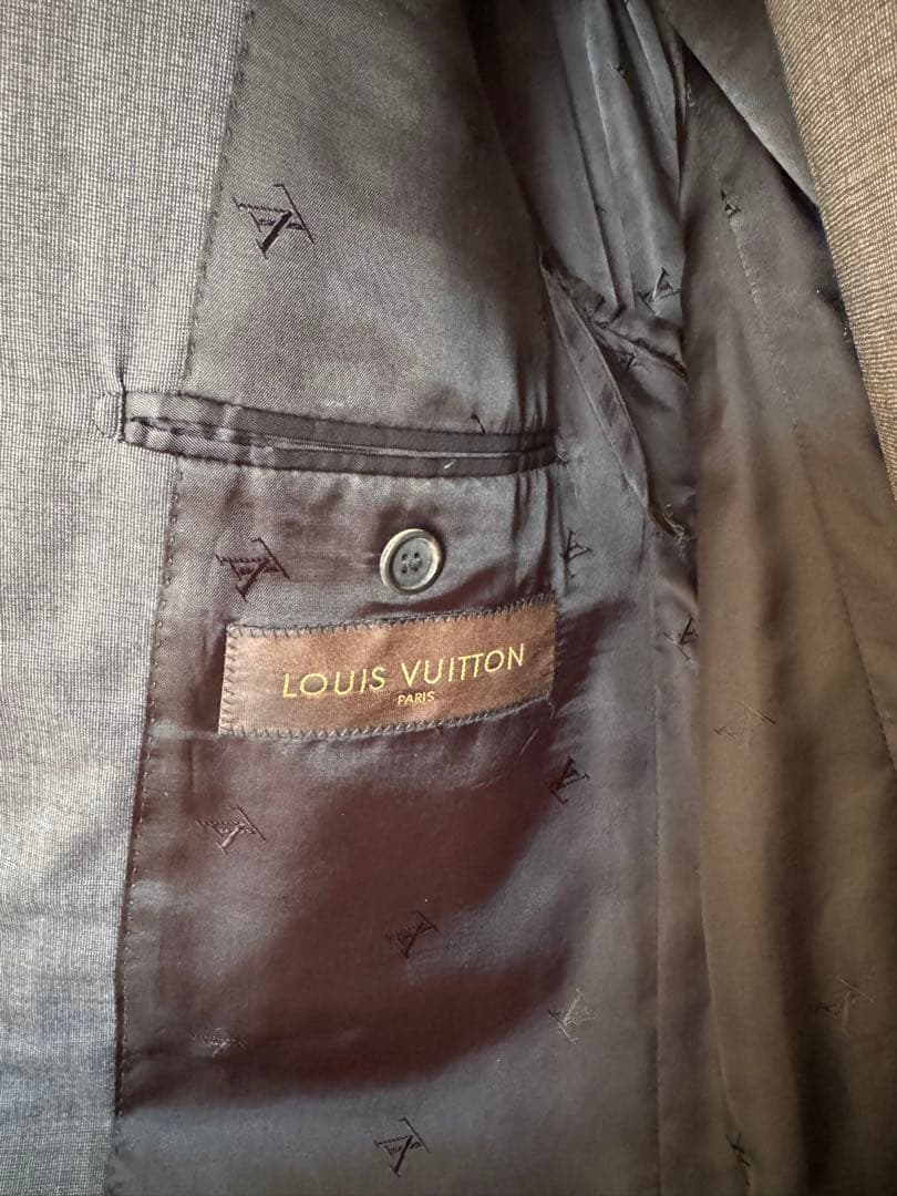 【Louis Vuitton】グレースーツ上下　サイズ52