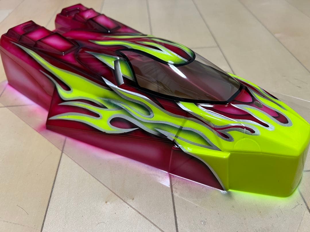 タミヤ　1/10電動バギー　ファイヤードラゴン　塗装済みボディ