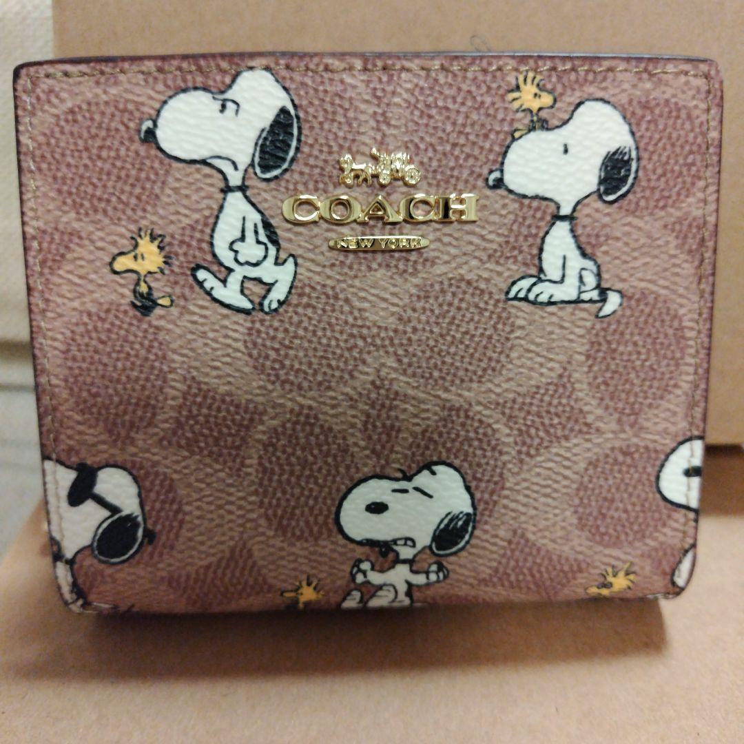 専用です。COACH スヌーピー 二つ折り財布